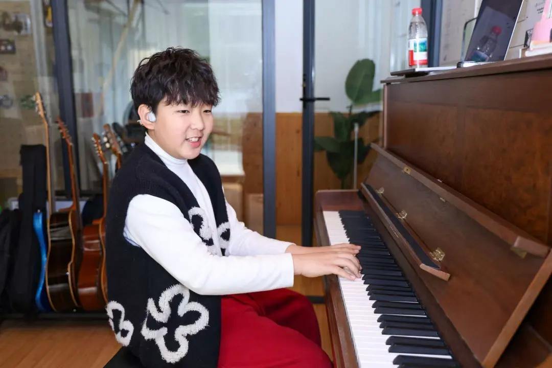 2029767634806820864.webp 图片