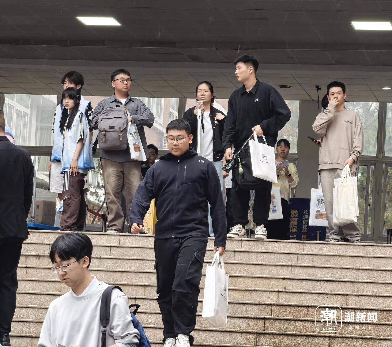 学考9A的学霸们都来了,今天浙江高校“三位一体”校测开考