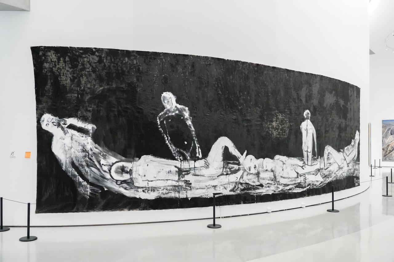 杨重光,《殇》,帆布丙烯、水墨,320x1000cm,2023年.jpg