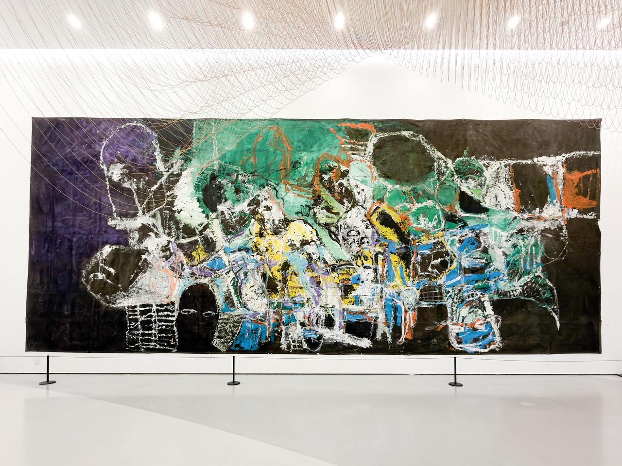 杨重光,《混沌中的希翼》,帆布丙烯,750x1400cm,2024年.jpg
