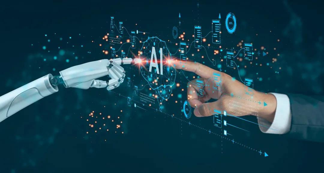 2044024891526606848.webp 图片