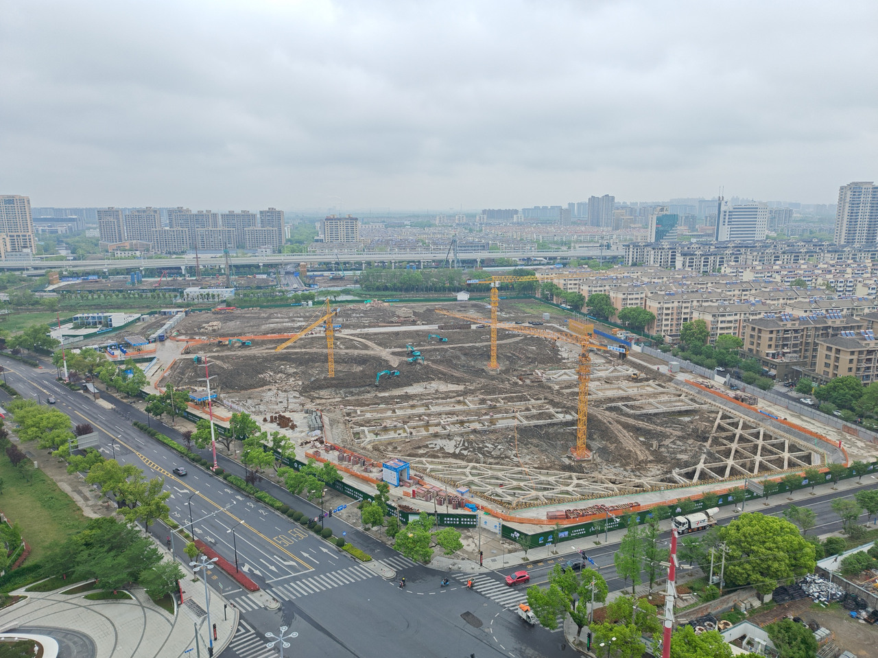 奋战“嘉”速度①丨52.8%!南湖区服务业重大项目驶入快车道
