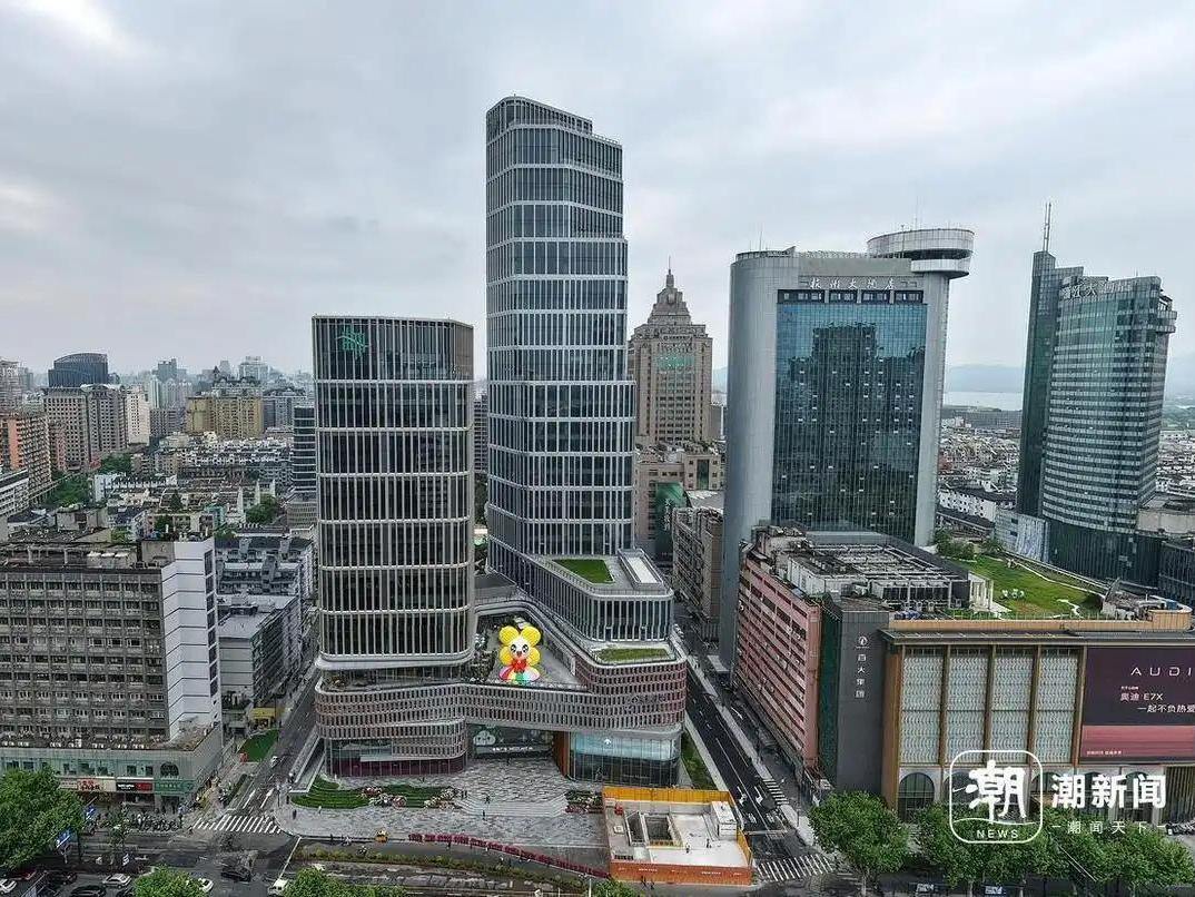 杭州观察丨商圈客流飙升140%,杭州转舵“情绪消费之城”?