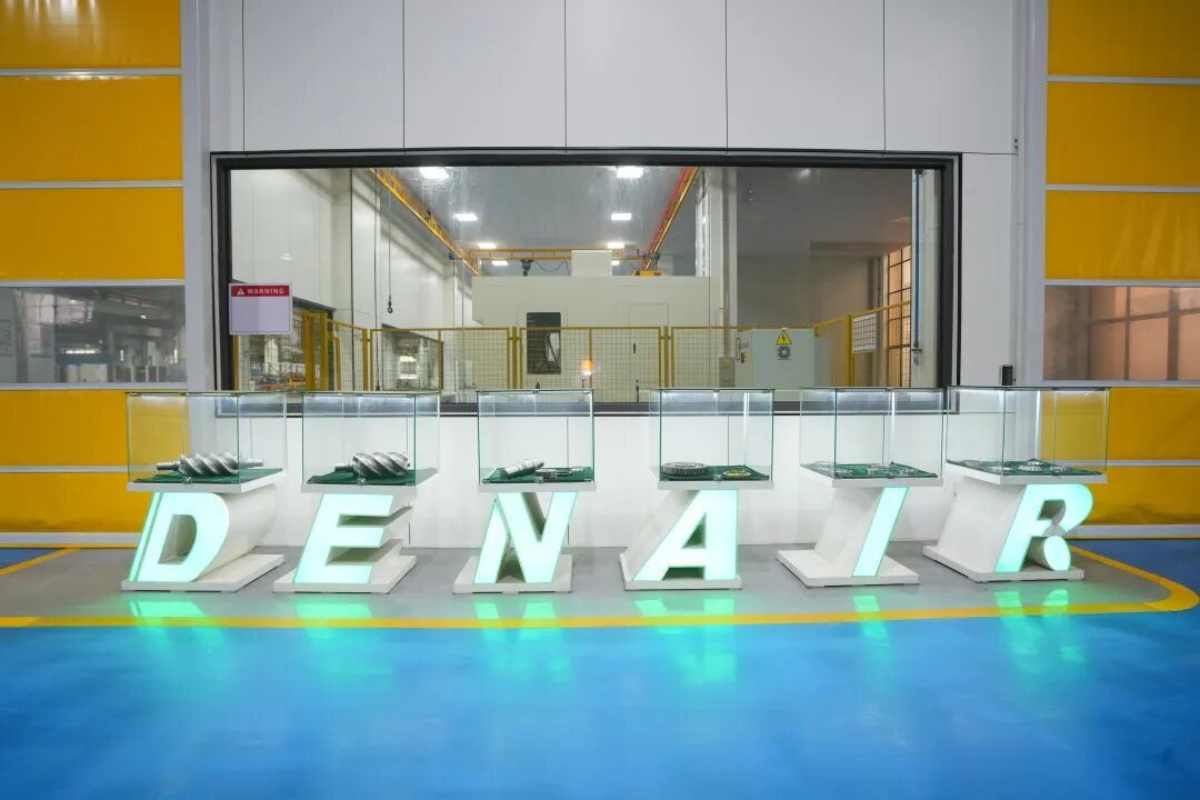 2052334348618637312.jpg