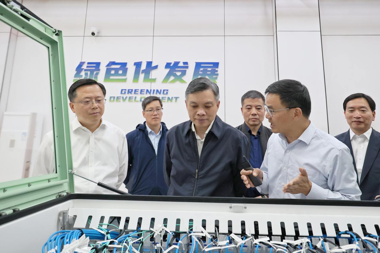 刘捷在衢州调研时强调 坚持“双碳”引领 加快绿色转型发展