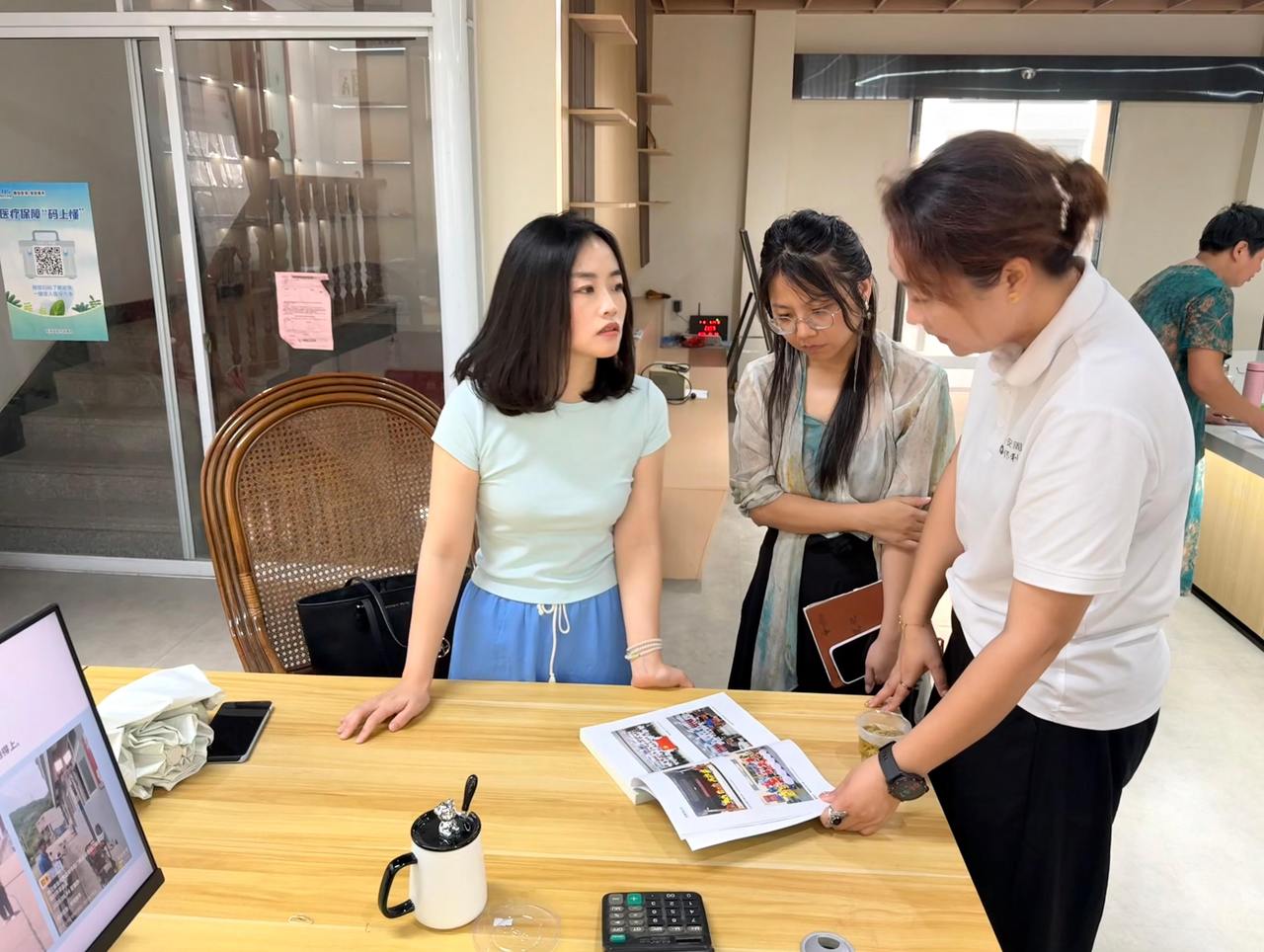 杨婷.jpg
