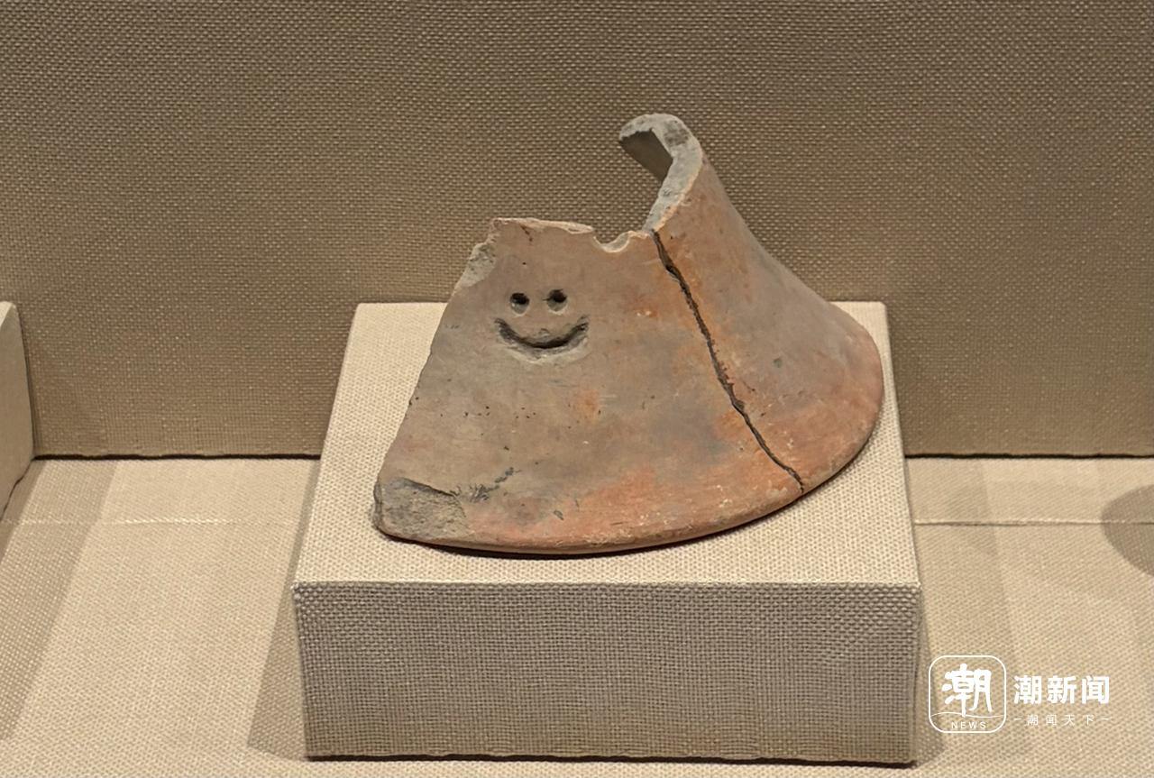 潮声丨一抹微笑，跨越千年
