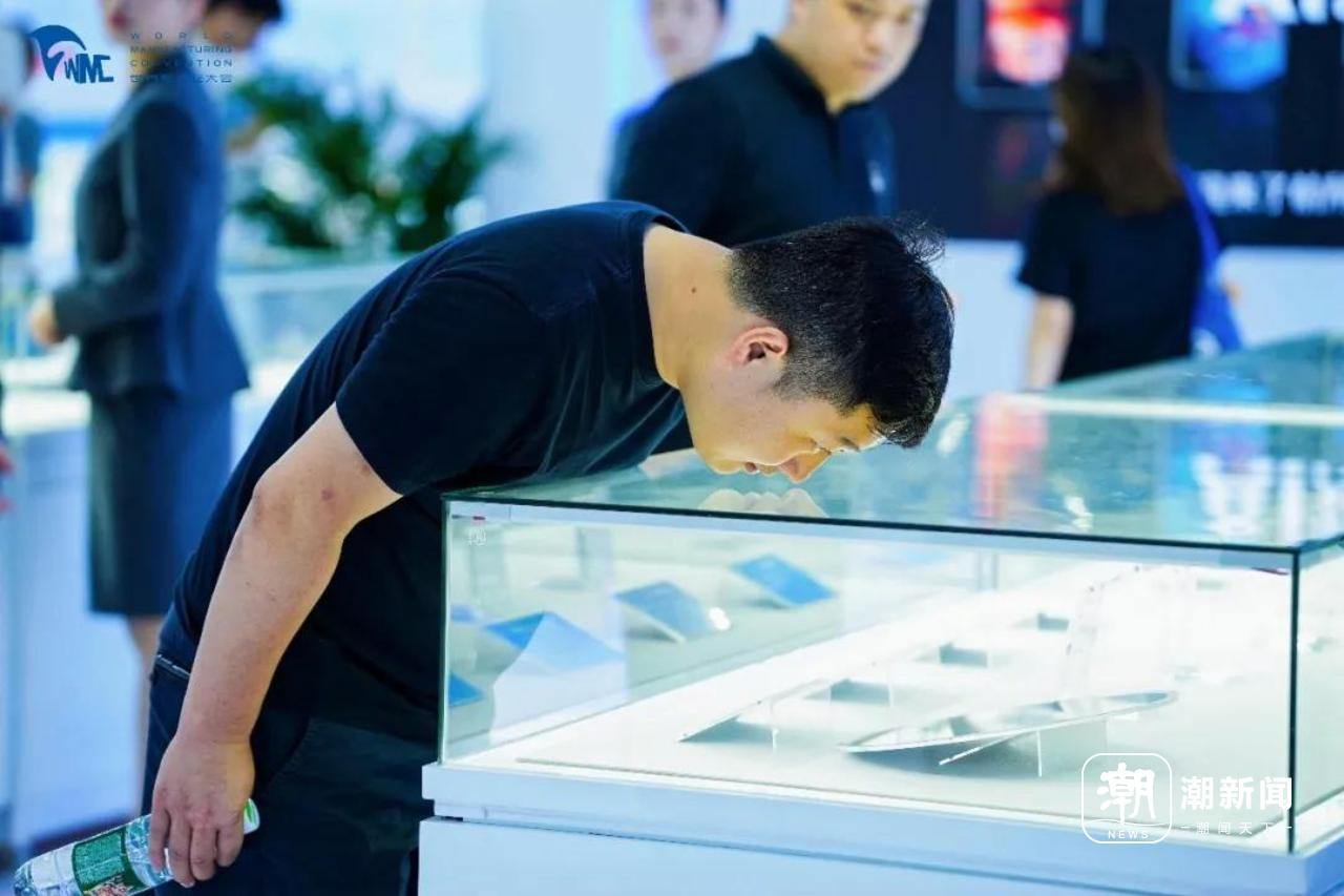 2102562590025519104.webp 图片
