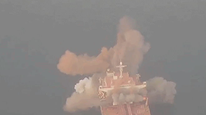 2109415522532528128.gif