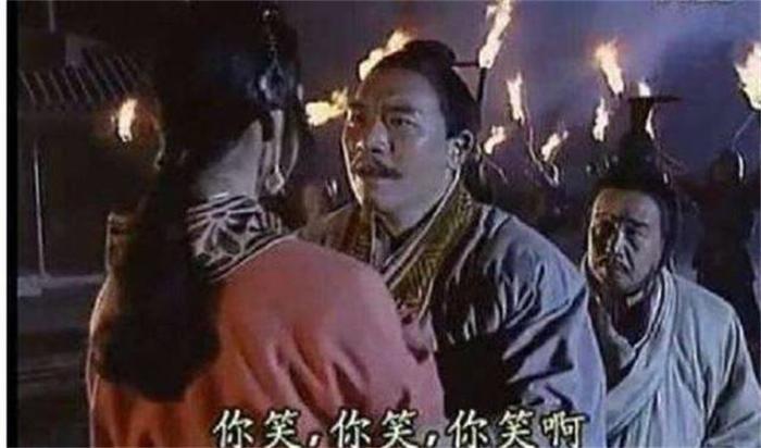 “烽火台”在汉朝才出现，西周的周幽王拿什么来“烽火戏诸侯”？